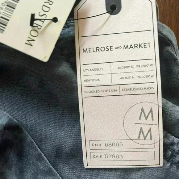 Melrose and Market grey shorts - Picture 5 of 5